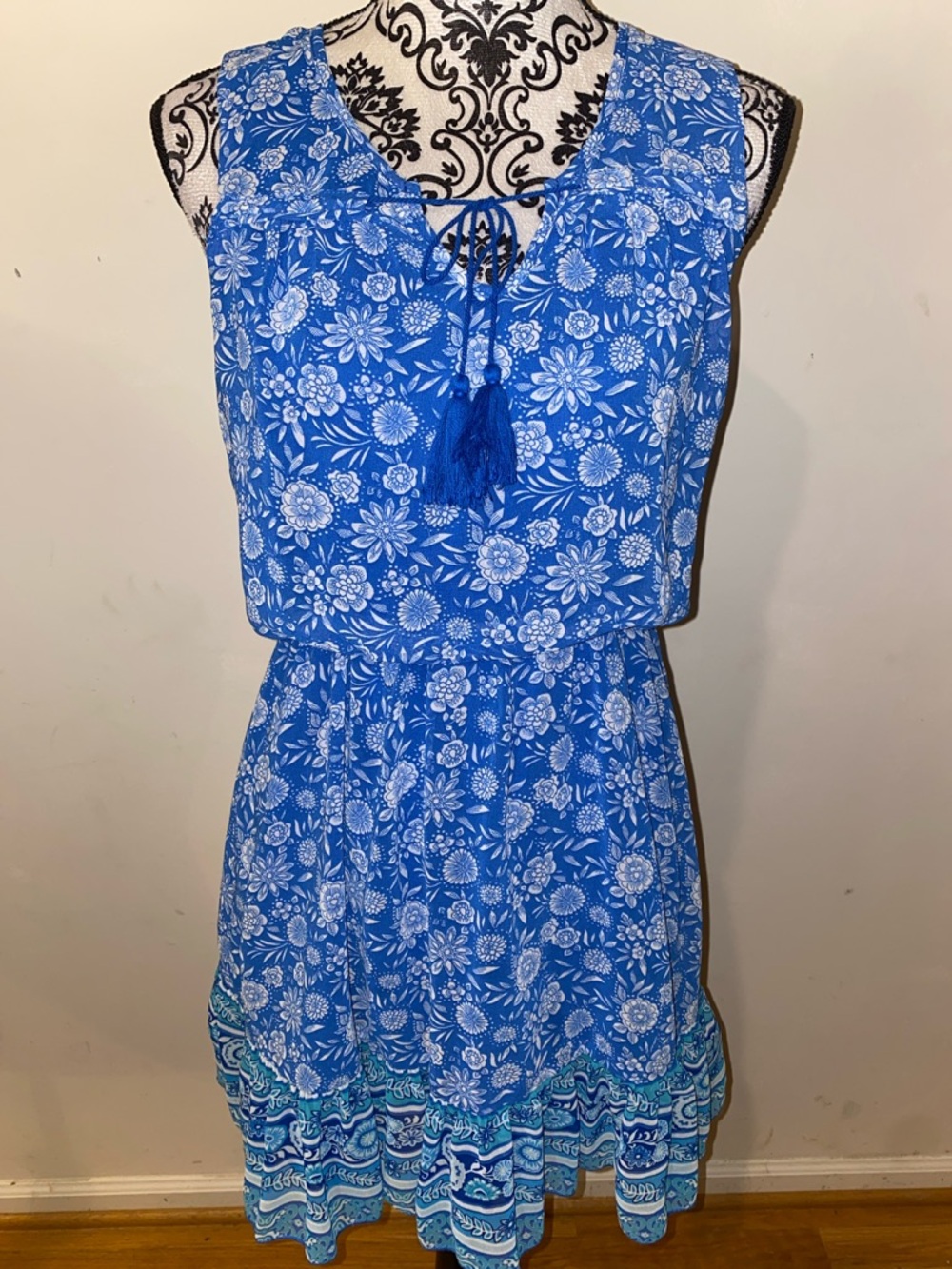 Lily Rose Royal Blue & White Floral Tassel Mini Dress Size Small